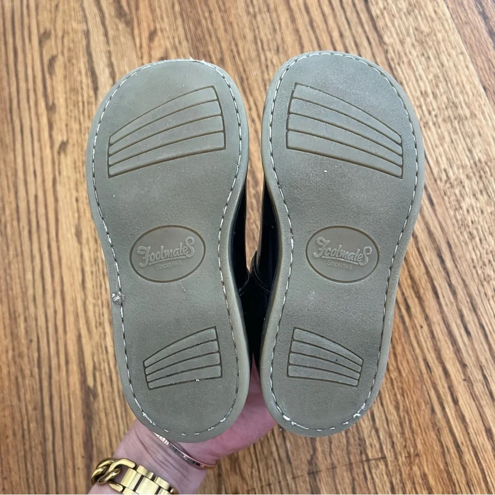 FootMates Black Patent Mary Jane Dress Shoes for Kids